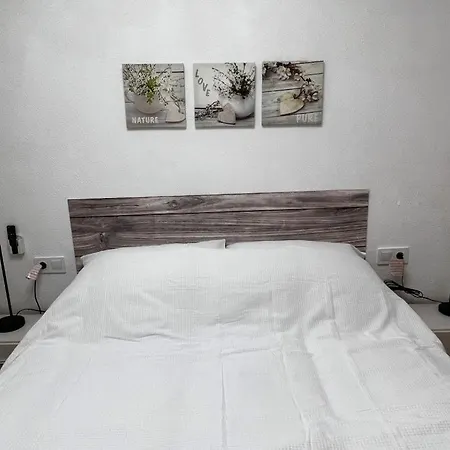 Beach Apartment 阿利坎特